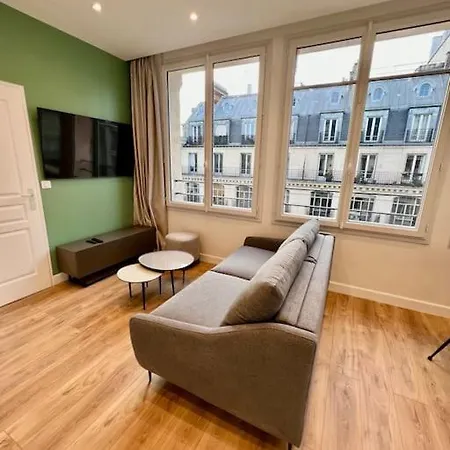 Very Bright Newly Renovated With Ac * Parigi